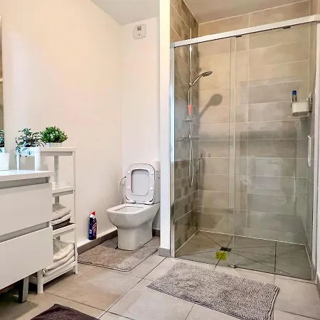 Superbe Neuf Entre Et Pins Wifi Apartment *