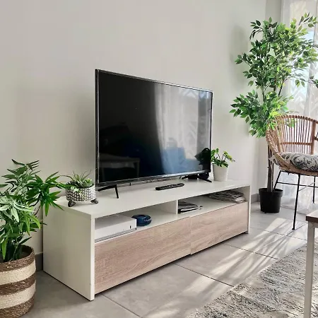 Superbe Neuf Entre Et Pins Wifi Apartment
